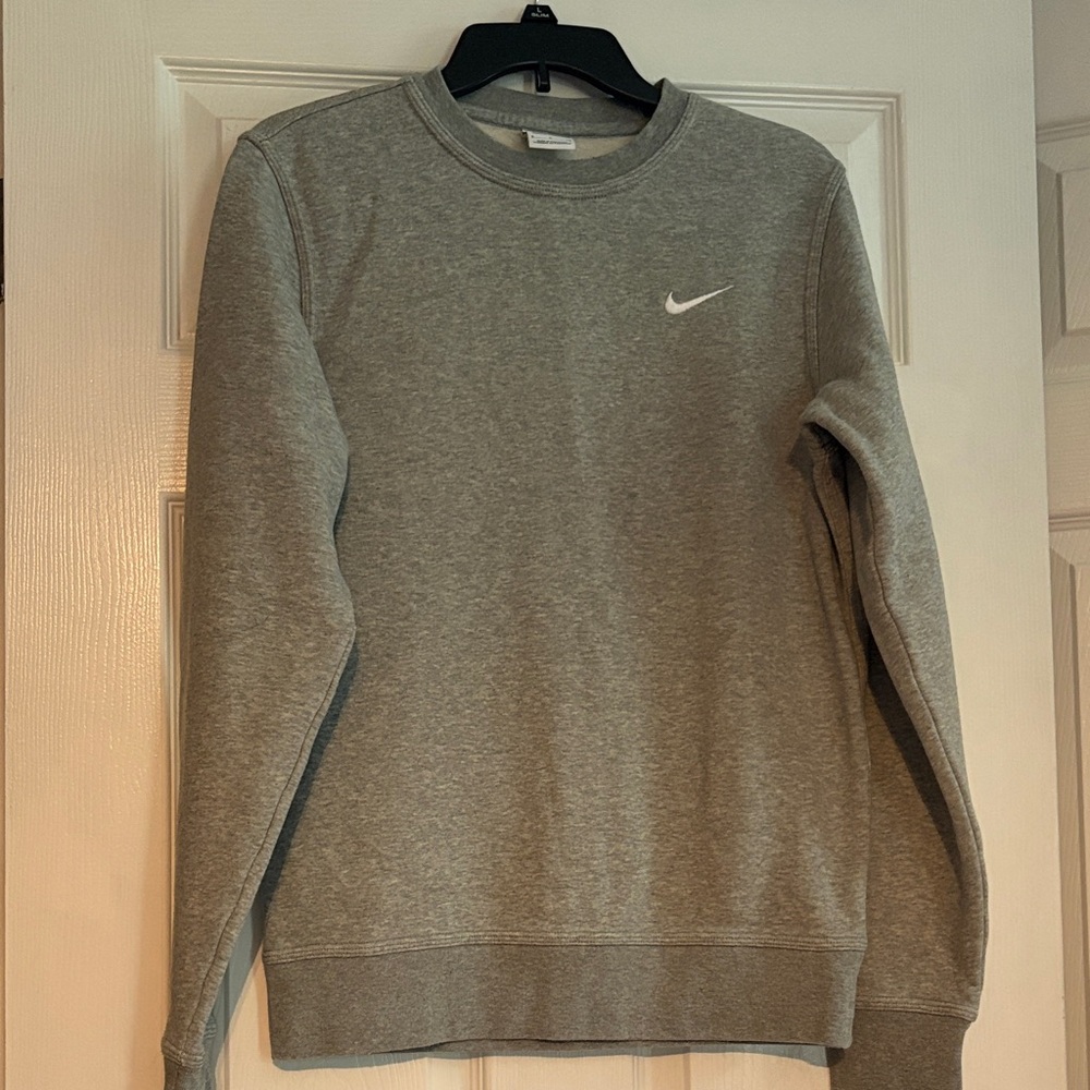 Nike Men's Crewneck Gray Sweater